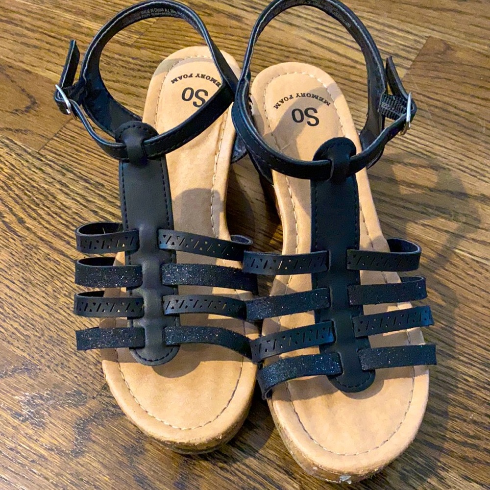 Girls black wedge sandals- size 3